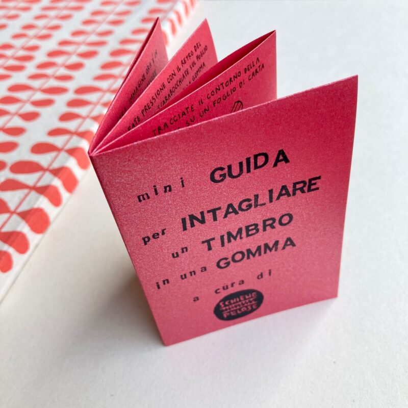 Mini guida per intagliare un timbro in una gomma