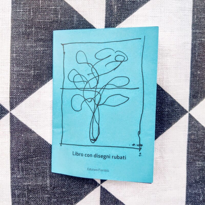 Libro con disegni rubati