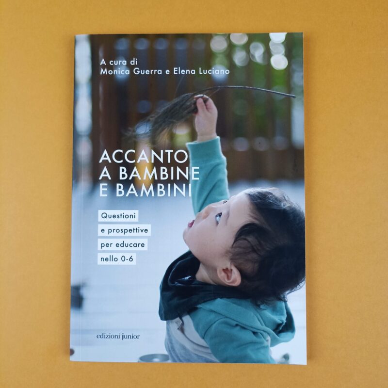 Accanto a bambine e bambini