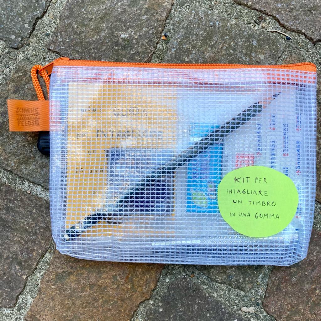 Kit per intagliare un timbro in una gomma