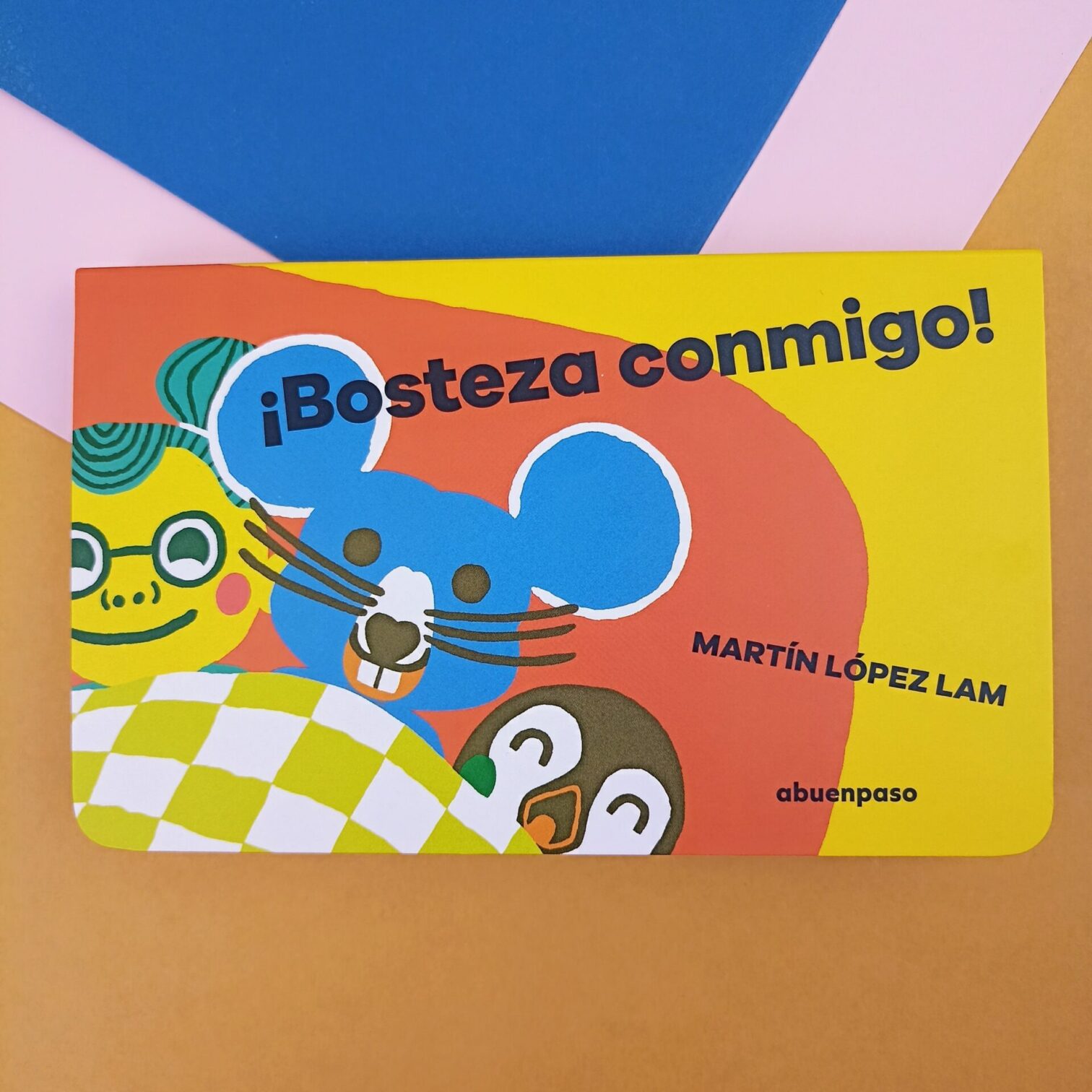 ¡Bosteza conmigo!