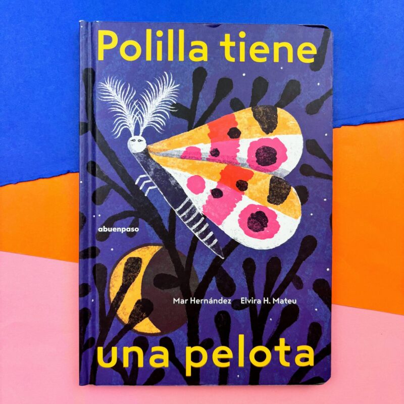 Polilla tiene una pelota