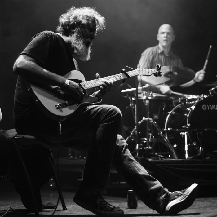 Chris Corsano & Bill Orcutt / MADE OUT OF SOUND