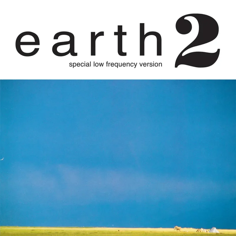 Earth / EARTH 2
